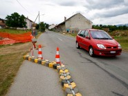 Deux ralentisseurs de trafic seront installés à l’entrée de Bavois. © Muriel Antille