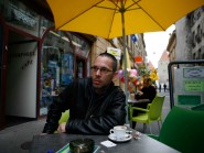 Vincent Guanzini ferme sa terrasse à 20h tous les soirs. © Muriel Antille