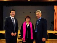 Fabrice Moscheni a été accueilli à Pomy par les deux conseillers nationaux nord-vaudois Alice Glauser et Jean-Pierre Grin. © Nadine Jacquet