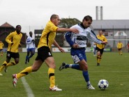 Mikael Duperret (à droite) va retrouver le terrain du FC Valmont, où il a joué de 2004 à 2006. Le but? Se maintenir en 1re ligue avec le FC Baulmes! © Muriel Antille Mikael Duperret (à droite) va retrouver le terrain du FC Valmont, où il a joué de 2004 à 2006. Le but? Se maintenir en 1re ligue avec le FC Baulmes! © Muriel Antille