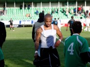 Wilfried Loizeau et ses coéquipiers ont fait bloc autour de leur président Metin Karagülle, lequel a finalement décidé une heure avant le coup d’envoi que le match aurait bien lieu. © Muriel Antille