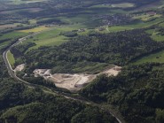 Vue aérienne de la gravière convoitée par Nodules & Pebbles. © Dutoit