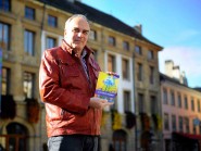 Michel Wirz a pris ses distances avec l’Hôtel de Ville d’Yverdon-les-Bains, mais principalement au travers de l’écriture. © Nadine Jacquet Michel Wirz a pris ses distances avec l’Hôtel de Ville d’Yverdon-les-Bains, mais principalement au travers de l’écriture. © Nadine Jacquet