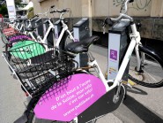 Les installations Vélopass ont adopté la couleur fuchsia de PubliBike. © Nadine Jacquet Les installations Vélopass ont adopté la couleur fuchsia de PubliBike. © Nadine Jacquet