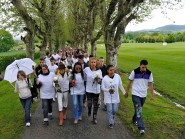 Avec les proches et amis de Marie, 120 personnes ont participé à la marche blanche. © Vincent Murith/La Liberté Avec les proches et amis de Marie, 120 personnes ont participé à la marche blanche. © Vincent Murith/La Liberté