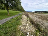 Les opposants de la Commune ne veulent pas que la gravière ne franchisse le chemin menant à Six-Fontaines. © Duperrex-a Les opposants de la Commune ne veulent pas que la gravière ne franchisse le chemin menant à Six-Fontaines. © Duperrex-a
