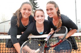 Emma Cuagnier, Tiffany Boissenot et Luna Milovanovic (il manque Natacha Petrovic) défendront les couleurs du TC Yverdon en Ligue nationale C. C’est historique! © Michel Duperrex