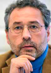 Le programme a été présenté par les différents partenaires, ici Guido Frosio, responsable de département à la Haute École d’ingénierie et de gestion du canton de Vaud (HEIG-VD). © Michel Duperrex