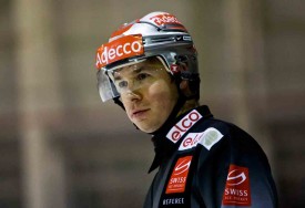 L’Yverdonnois Julien Niquille a aussi souvent fait la paire avec le Combier Stany Gnemmi, l’autre linesman nord-vaudois de Ligue nationale. © Champi L’Yverdonnois Julien Niquille a aussi souvent fait la paire avec le Combier Stany Gnemmi, l’autre linesman nord-vaudois de Ligue nationale.