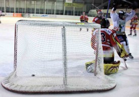 En s'imposant, hier, lors de la rencontre décisive de sa série de quart de finale de playoffs contre Franches-Montagnes, le HC Yverdon s'est offert le droit de défier les Valaisans de Red Ice. Autant le dire d'entrée, la tâche ne sera pas facile.