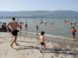 Jusqu’à aujourd’hui, la plage d’Yverdon-les-Bains n’offre que peu d’activités dites «fun» ou à destination des familles. © Jacquet -a