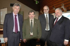 Jean-Pierre Grin, conseiller national, Jean-Louis Grivet, président sortant de la Diana, Cornelis Neet, chef du Service des forêts et de la faune, et Charles-Henri De Luze, nouveau président de la Diana vaudoise.