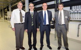 Jean-Louis Bonnin, responsable développement RH de Sagem, Jacques Moser, chef des opérations de Colibrys, Patrick Gougeon, CEO de Colibrys, et Christophe Daussy, Senior Vice-President au Center of Excellence for Inertial Sensors de Sagem (de g. À dr.).