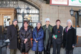 De g. À d.: Dominique Hauser (La Grange de Dorigny), Patricia Lin, Anne- Catherine Menétrey-Savary, Murielle Testuz et Marie Bonnard (toutes du Groupe Infoprisons).