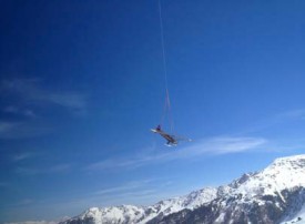 L’avion a été évacué par un hélicoptère d’Air Glaciers.