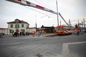 Il a fallu attendre... 119 ans, mais le passage sur les rails à la rue de l’Industrie est enfin sécurisé! L’investissement total se monte à 450 000 francs et évitera les nombreux accidents qui sont survenus au cours des dernières années à ce croisement. © Muriel Antille