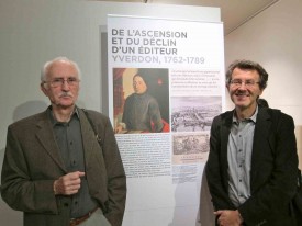 Christian de Felice (à g.), descendant direct de l’éditeur, en compagnie du professeur Alain Cernuschi, un spécialiste du XVIIIe siècle qui donnera une conférence sur F.-B De Felice le 12 décembre prochain. © Juillerat