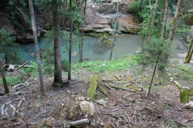 Pascal Croisier s’est arrêté un certain temps sur les particularités des gorges de l’Orbe (ici en photo) et du vallon du Nozon. © Nadine Jacquet