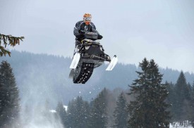 Rudy Liaudat (24 ans) est champion suisse en titre de snowcross. Mordu de cette discipline peu connue dans notre pays, il s’y investit énormément. © Michel Duperrex