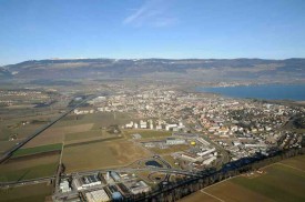 Le PST d’Yverdon-les-Bains, communément appelé Y-Parc, est l’un des plus grands de Suisse. Il s’étend jusqu’au viaduc autoroutier, au sud. © Pazzi -a