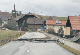 Un automobiliste a été le témoin des ravages d’Eleanor. ©DR