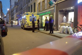 L’agresseur a été lui aussi évacué par une ambulance. ©Charles Baron