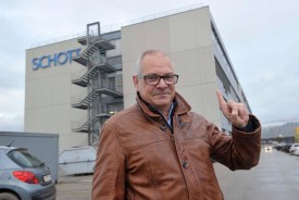 Pascal Cotter, directeur général adjoint des EHNV, devant les locaux qui lui sont refusés, au 3e étage de Galilée 2. © Michel Duperrex