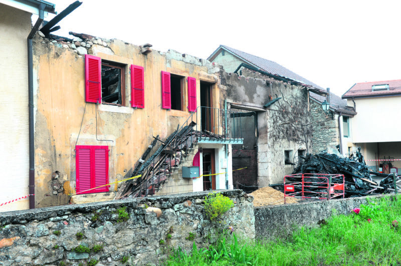 Aucun blessé n’est à déplorer, mais plusieurs foyers ont été détruits. © Michel Duperrex