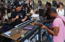 La «Machine à danser», de la Compagnie Zappar, invitera la public à participer à la composition différents morceaux. DR