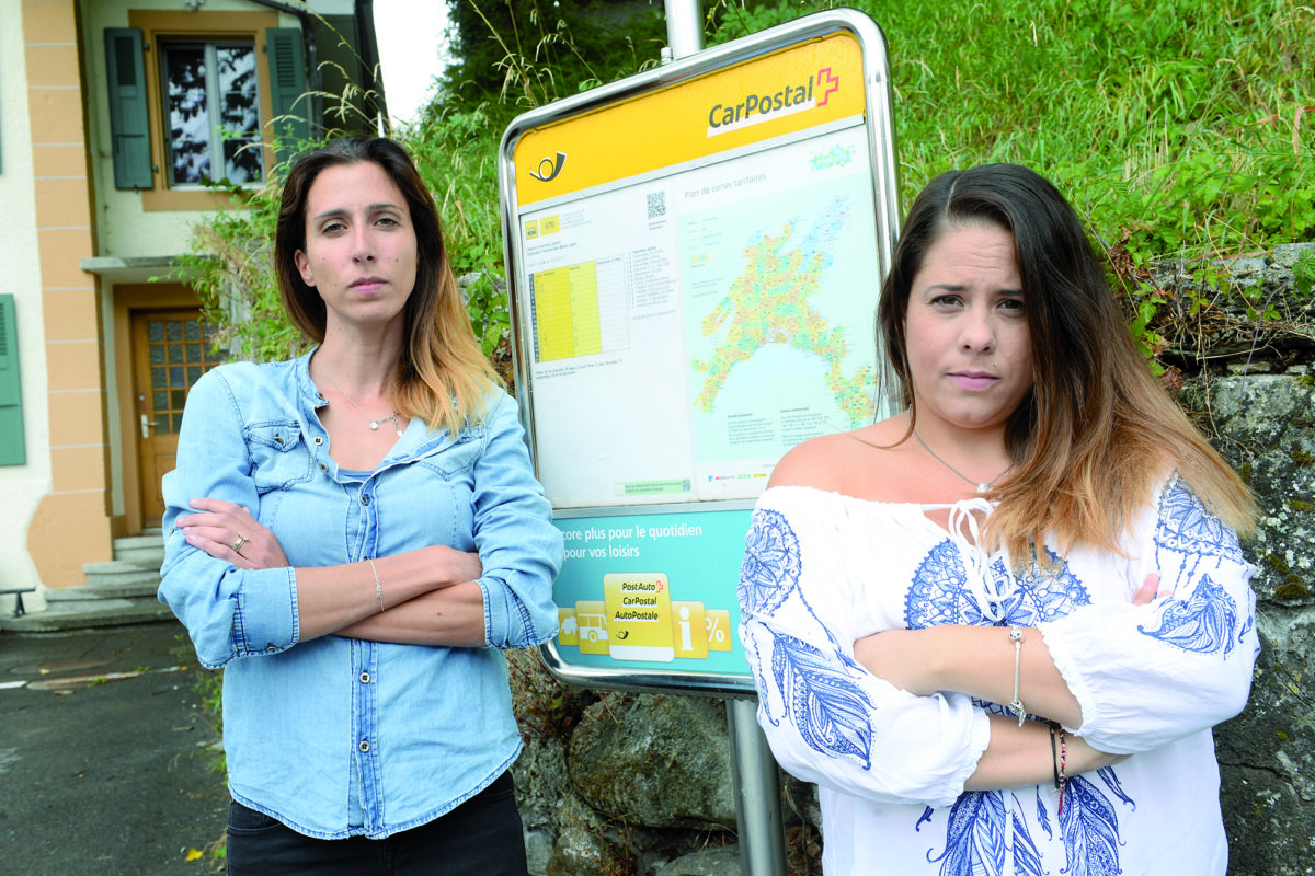CarPostal laisse des parents d’élèves en rade