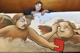 Les anges de Corentin Meige ne rechignent pas à distribuer des cartons rouges. © Michel Duperrex