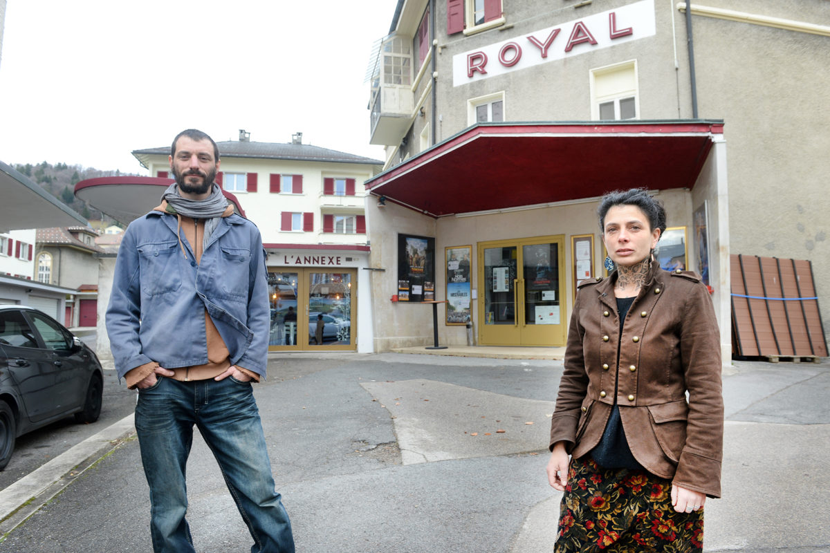 Un collectif investit le Cinéma Royal