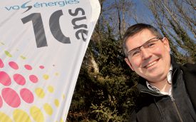 Le syndic de Vallorbe, Stéphane Costantini, avait le sourire, hier lors de l’inauguration de la nouvelle centrale hydroélectrique du Bief Rouge. ©Jean-Philippe Pressl-Wenger