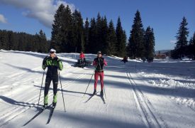 Les juniors Alec Berney (à g.) et Guillaume Rochat (à dr.) lors de leur préparation au premier record de la piste. Ils ont parcouru les 5,6 km du Challenge du Risoud en 15’10’’. Record à battre ! ©DR