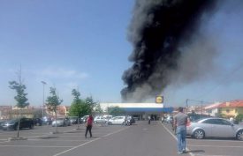 C’est sur ce supermarché à quelques kilomètres de l’aéroport de Tires (Cascais) que l’avion s’est écrasé. ©Capture d’écran/DR