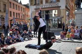 Comme l’année passée, la compagnie sainte-crix Idem sera de la fête. Elle présentera sa dernière création «Control», une danse «énergique et déliée, organique et virtuose, traversée des pulsions tumultueuses de la vie». ©alkabes-a