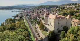 Vue aérienne du Château de Grandson. ©Charles Baron