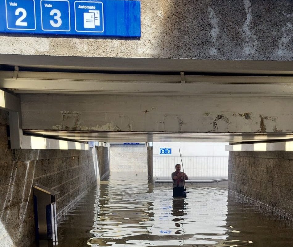 Passage sous-voie inondé
