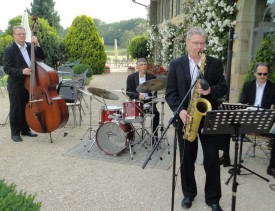 Les musiciens du groupe Y-Jazz : (de g. À d.) Gilbert Gubler, Jean-Philippe Larpin, Raymond Girardier et Marc Ueter.