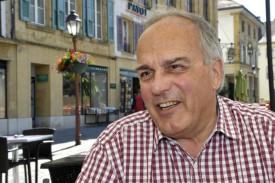 Après une vingtaine d’années passées dans l’administration yverdonnoise, Michel Wirz s’épanouit dans sa nouvelle vie d’écrivain.