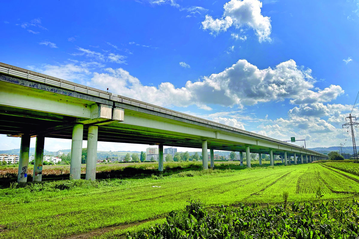 Le viaduc autoroutier devient solaire
