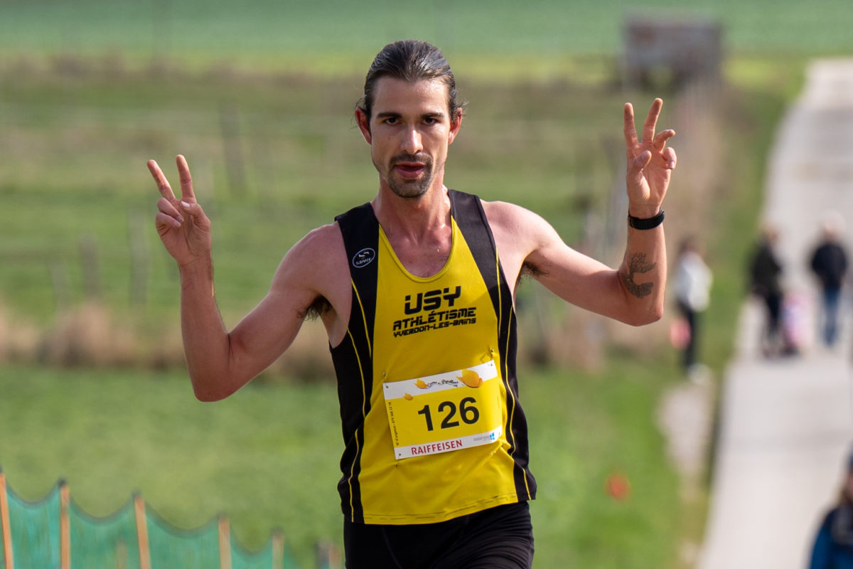 Timo Roth donne des papillons dans le ventre aux amateurs de cross
