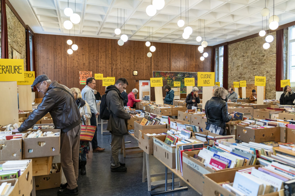 Des cartons et des cartons de livres