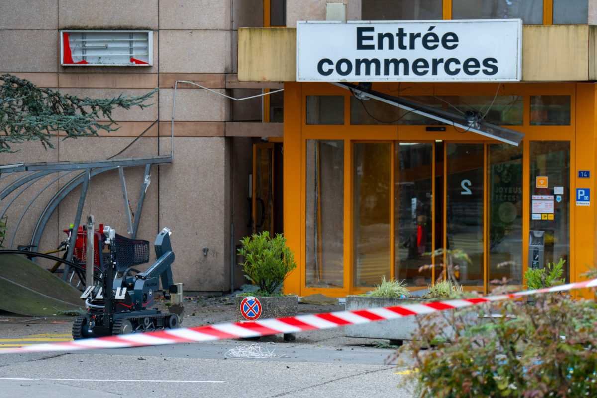 Déflagrations En Chamard