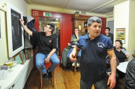 Joao Pinto, joueur de Lunika, devant les autres participants à la finale de Coupe, disputée à Yverdon. © Carole Alkabes