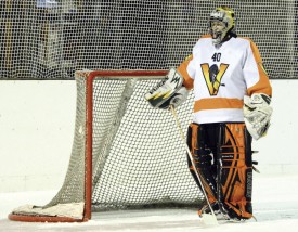 Les joueurs du HC Vallorbe, ici le gardien Mickael Pugin, retrouveront une 3e ligue qu’ils avaient quittée en étant promus sur le tapis vert, il y a deux ans.