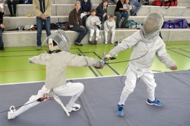 Les jeunes sabreurs Jonathan Roulet et Noah Recordon. © Michel Duperrex