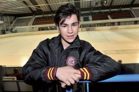 Matteo Valenza a commencé le hockey en suivant ses cousins un peu plus âgés à la patinoire, Alexis et Luca Valenza, qui évoluent respectivement aux Etats-Unis et avec les juniors d’Ambri. ©Michel Duperrex