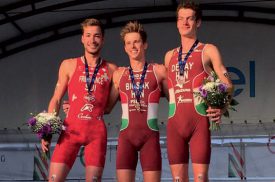 Le bouquet et la médaille d’argent pour Sylvain Fridelance (à g.). ©Steffen Grosse