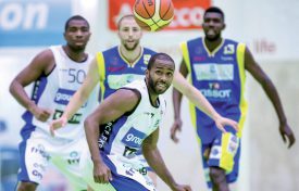 La salle des Isles fait le bonheur des basketteurs de LNA avant le début du championnat. ©Lado-a